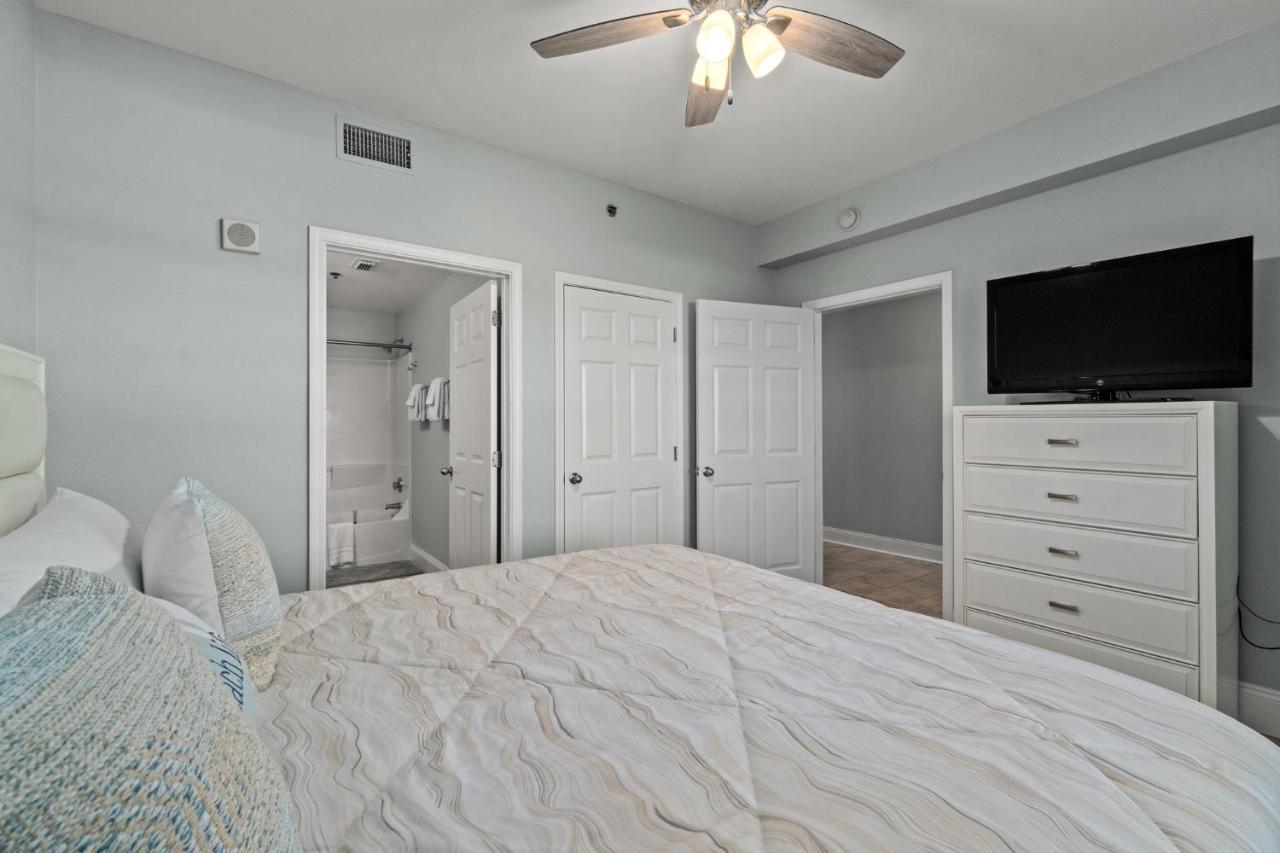 Living Right At Laketown Wharf #1016 By Nautical Properties Panama City Beach Bagian luar foto