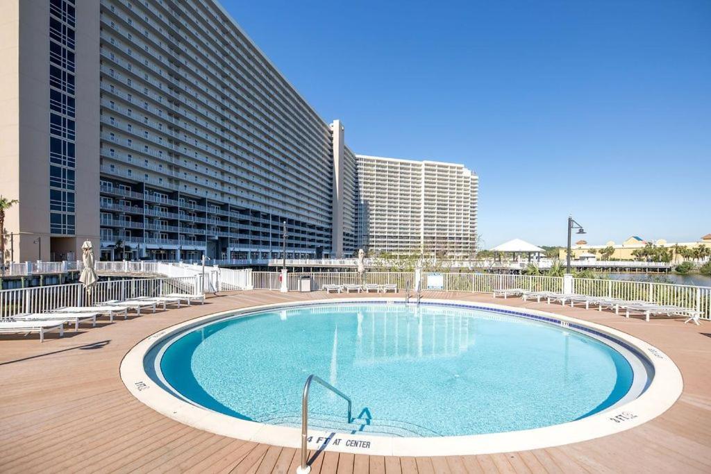 Living Right At Laketown Wharf #1016 By Nautical Properties Panama City Beach Bagian luar foto