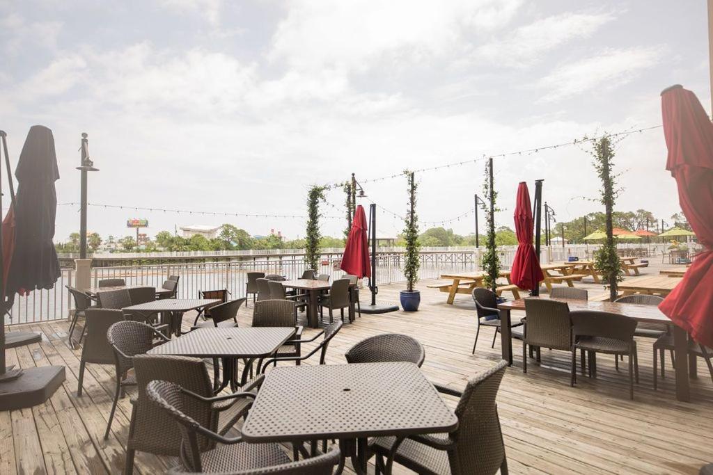 Living Right At Laketown Wharf #1016 By Nautical Properties Panama City Beach Bagian luar foto