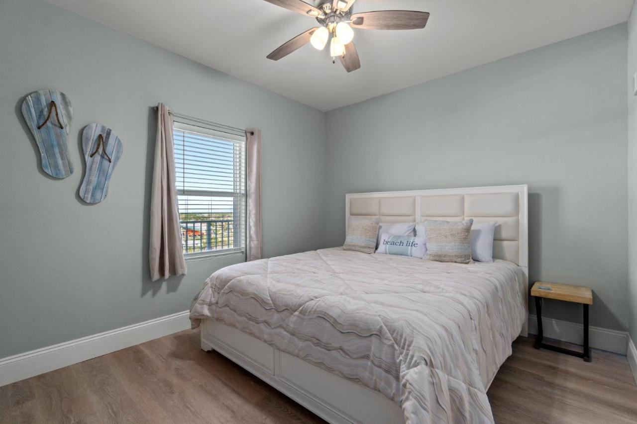 Living Right At Laketown Wharf #1016 By Nautical Properties Panama City Beach Bagian luar foto
