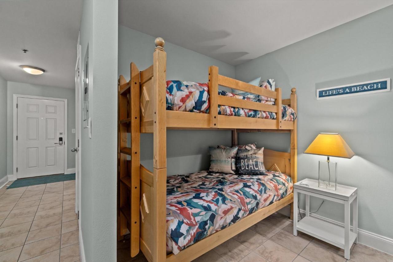 Living Right At Laketown Wharf #1016 By Nautical Properties Panama City Beach Bagian luar foto